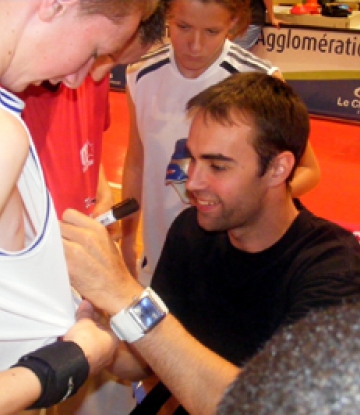 Aymeric Jeanneau rend visite aux stagiaires des Camps Eté